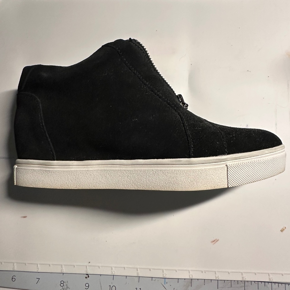 Ladies waterproof sued-look boots